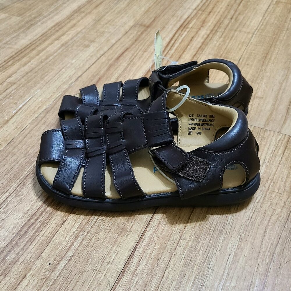 Kids Brown Closed‑Toe Fisherman Sandals – Size 10, New With Tags